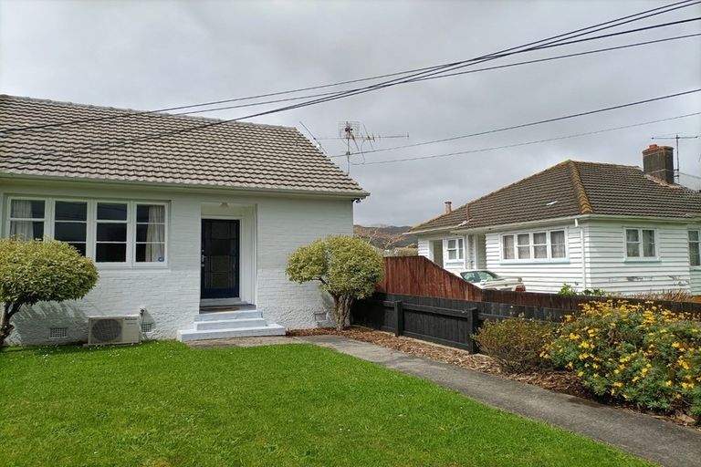 Photo of property in 34 Athlone Crescent, Boulcott, Lower Hutt, 5011