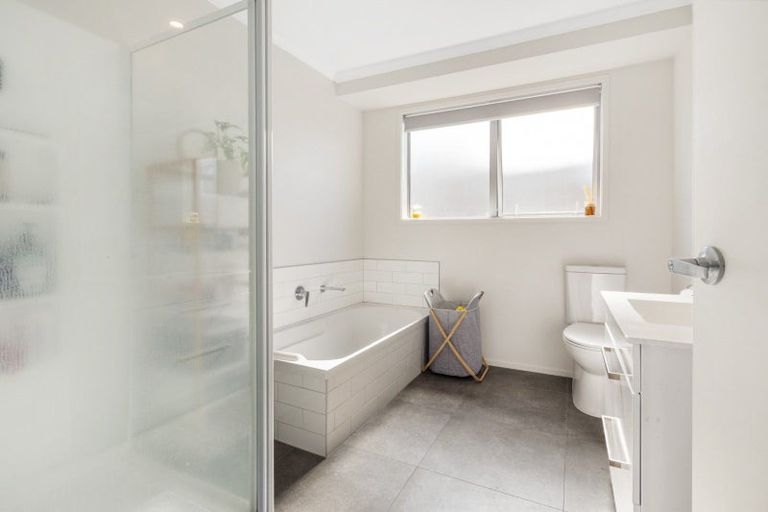 Photo of property in 10 Pakanga Grove, Pyes Pa, Tauranga, 3112