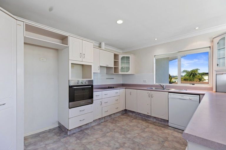Photo of property in 6a Pacific View Road, Papamoa Beach, Papamoa, 3118