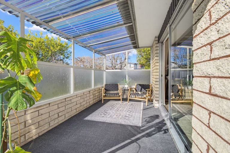 Photo of property in 2/204 Riverlaw Terrace, Saint Martins, Christchurch, 8022