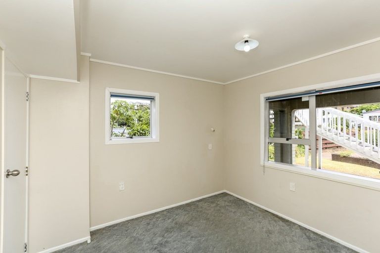 Photo of property in 13 Parris Street, Moturoa, New Plymouth, 4310