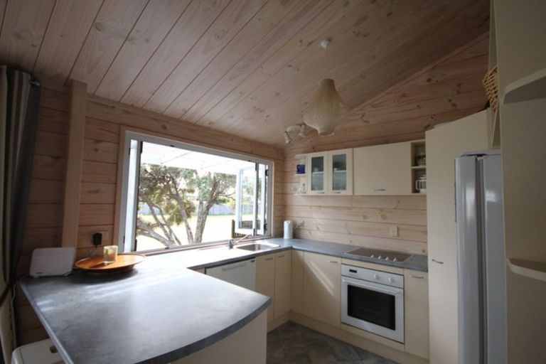 Photo of property in 3 Bonanza Place, Pauanui, Hikuai, 3579