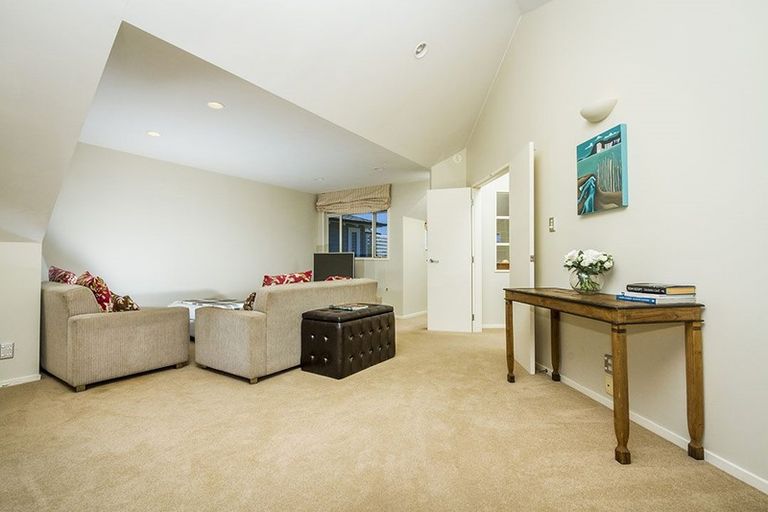 Photo of property in 22 Kitchener Road, Takapuna, Auckland, 0620