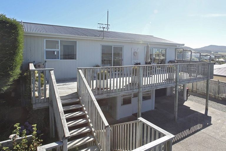 Photo of property in 123 Walker Street, Riverton/aparima, Riverton, 9822