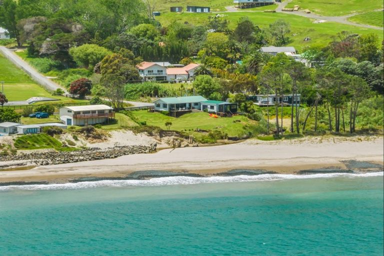 Photo of property in 270 Hokianga Harbour Drive, Omapere, Kaikohe, 0473