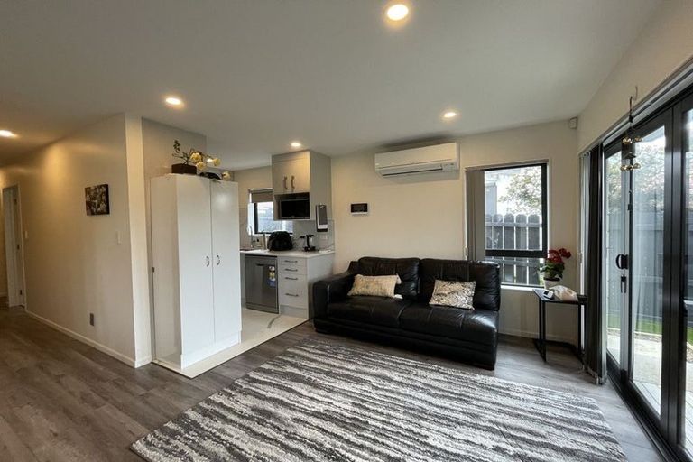 Photo of property in 46a Golfland Drive, Golflands, Auckland, 2013