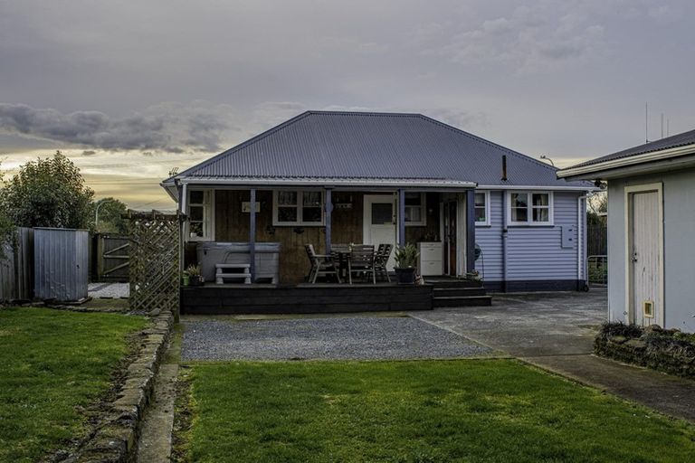 Photo of property in 27 Cureton Street, Morrinsville, 3300