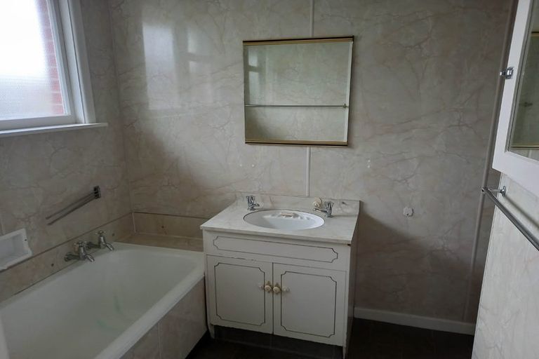 Photo of property in 15 Deloraine Street, Somerfield, Christchurch, 8024