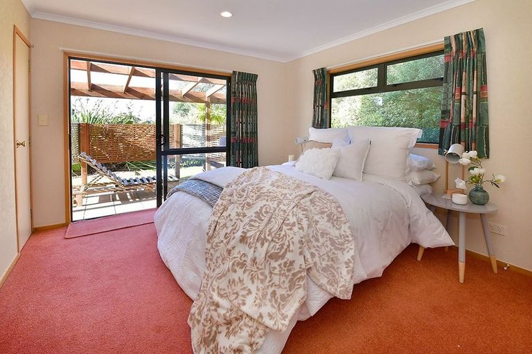 Photo of property in 32 Alec Craig Way, Gulf Harbour, Whangaparaoa, 0930