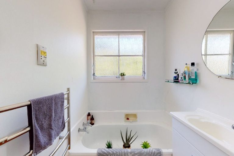 Photo of property in 131 Helston Road, Paparangi, Wellington, 6037