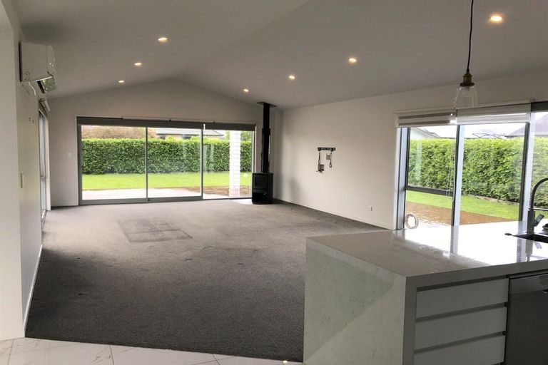 Photo of property in 37 Baxter Michael Crescent, Cambridge, 3434