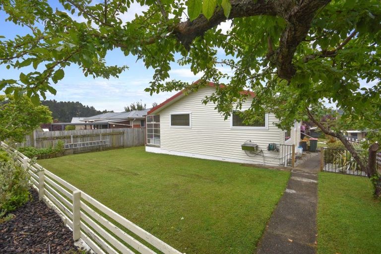Photo of property in 35 Kennedy Road, Fairfield, Dunedin, 9018