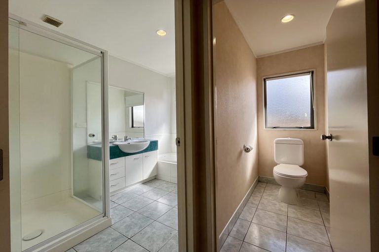 Photo of property in 18a Cosy Place, Howick, Auckland, 2014