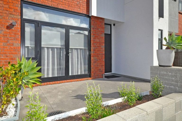 Photo of property in 119 Hobsonville Point Road, Hobsonville, Auckland, 0616