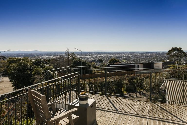 Photo of property in 164 Hackthorne Road, Cashmere, Christchurch, 8022