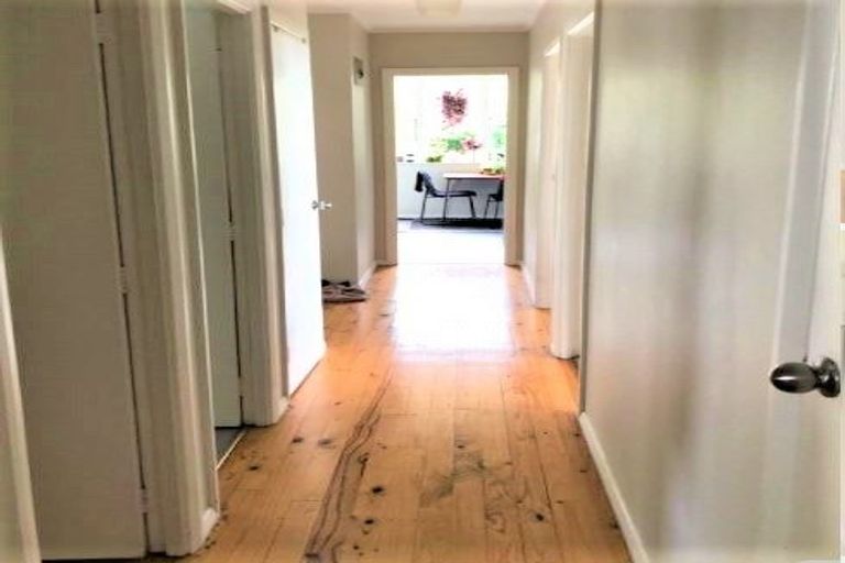 Photo of property in 4 Gemini Place, Beach Haven, Auckland, 0626