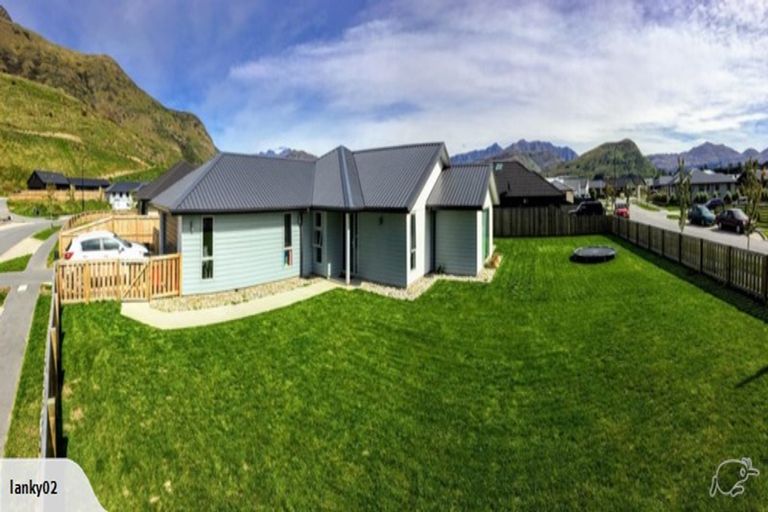 Photo of property in 37 Myles Way, Lower Shotover, Queenstown, 9304