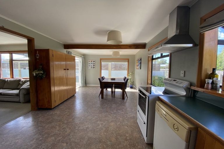 Photo of property in 24 Lucas Street, Riversdale, Blenheim, 7201