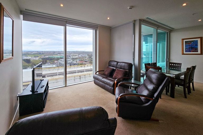 Photo of property in Sentinel Apartments, 1005/3 Northcroft Street, Takapuna, Auckland, 0622