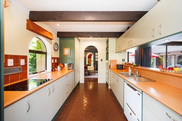 Photo of property in 101 Clifton Terrace, Fitzherbert, Palmerston North, 4410