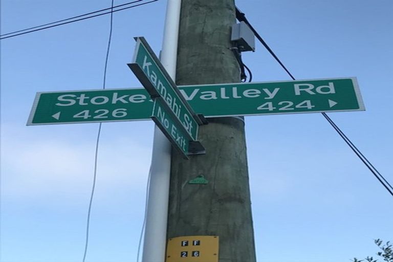 Photo of property in 498 Stokes Valley Road, Stokes Valley, Lower Hutt, 5019