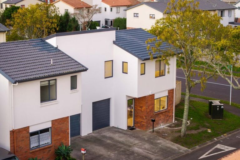 Photo of property in 20 Kora Avenue, Ranui, Auckland, 0612