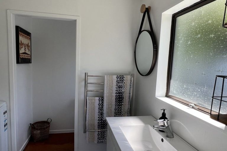 Photo of property in 43 Bluff Road, Kuaotunu West, Whitianga, 3592