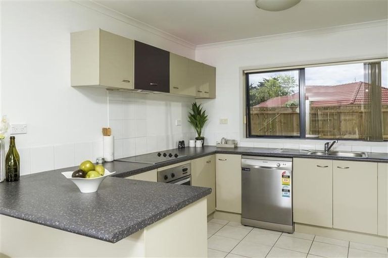 Photo of property in 66 Wattle Farm Road, Wattle Downs, Auckland, 2103