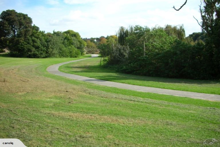 Photo of property in 2/123 Prince Regent Drive, Half Moon Bay, Auckland, 2012