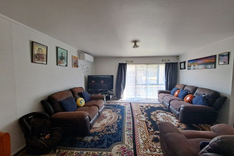 Photo of property in 2/12 Halsey Road, Manurewa, Auckland, 2102