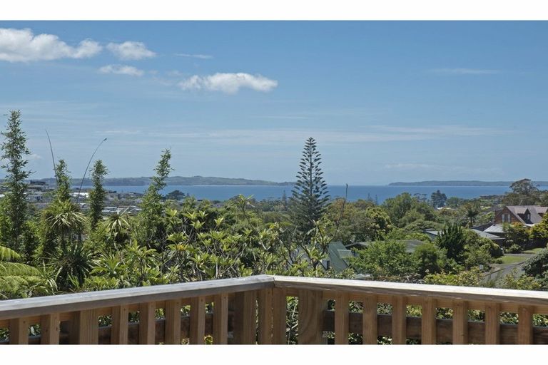 Photo of property in 12 Danbury Drive, Torbay, Auckland, 0630