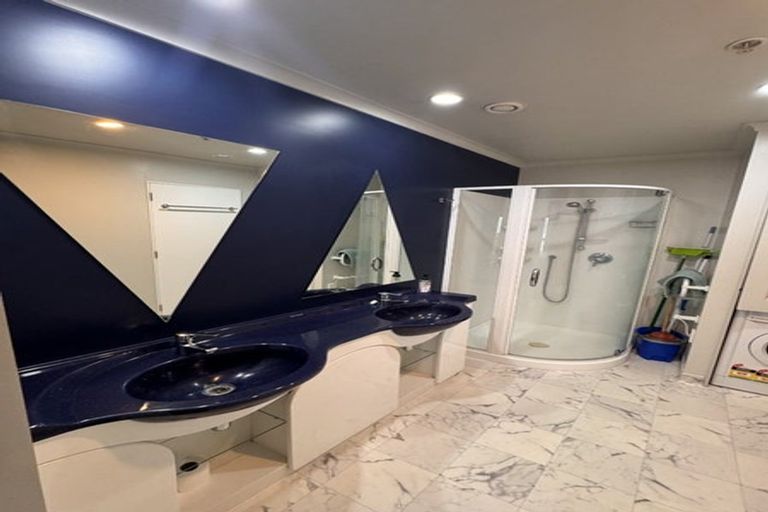 Photo of property in Terrace Heights Apartments, 14d/163 The Terrace, Wellington Central, Wellington, 6011