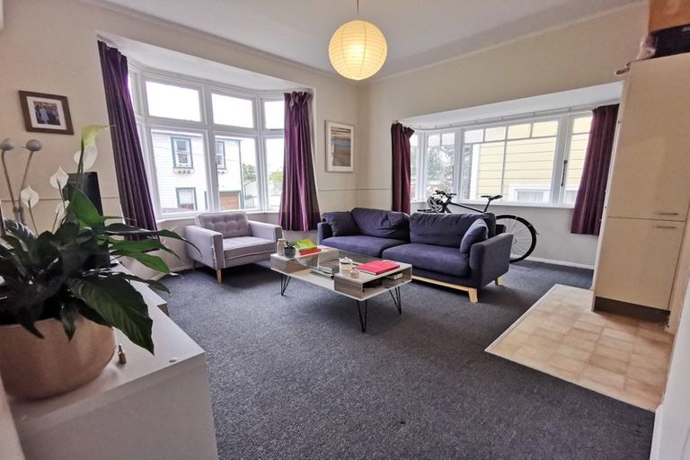 Photo of property in 19 George Street, Thorndon, Wellington, 6011