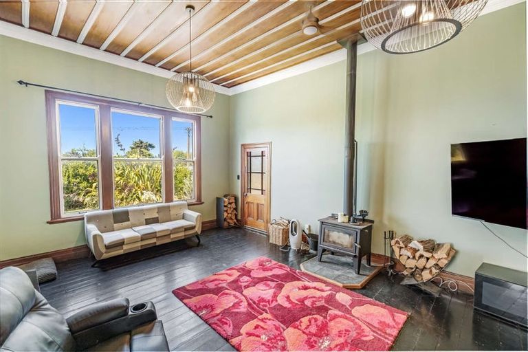 Photo of property in 50 Kimber Street, Halcombe, Feilding, 4779