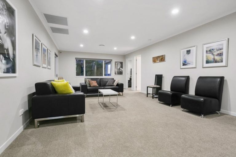 Photo of property in 23 Blacks Road, Greenhithe, Auckland, 0632