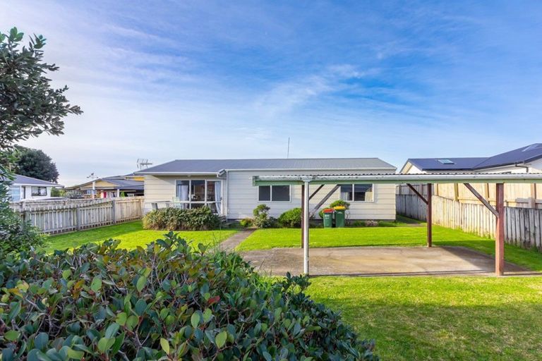 Photo of property in 9 Desmond Place, Bell Block, New Plymouth, 4312