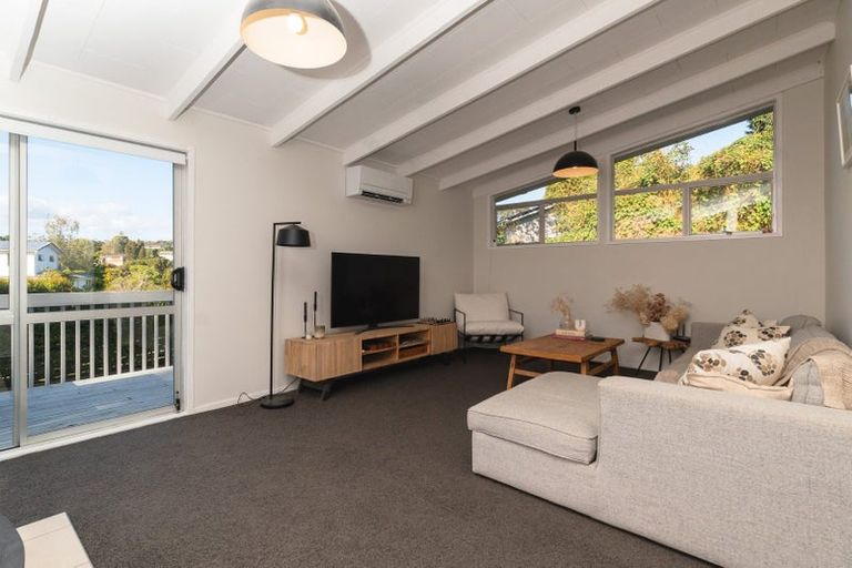 Photo of property in 5 Beeche Place, Birkdale, Auckland, 0626