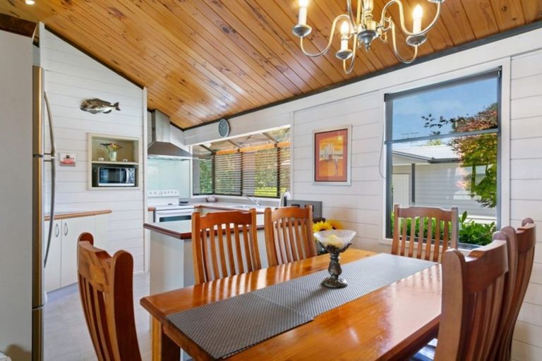 Photo of property in 10 Hawai Street, Two Mile Bay, Taupo, 3330