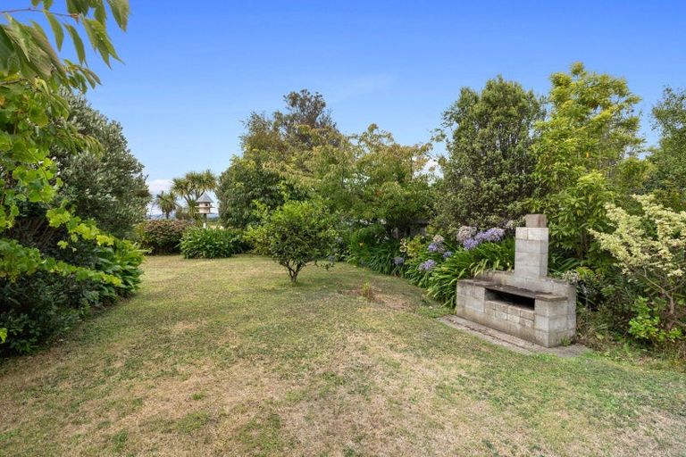 Photo of property in 227 Rangiuru Road, Otaki, 5512