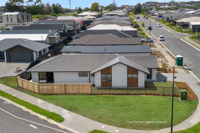 Photo of property in 126 Sentinel Avenue, Omokoroa, 3114