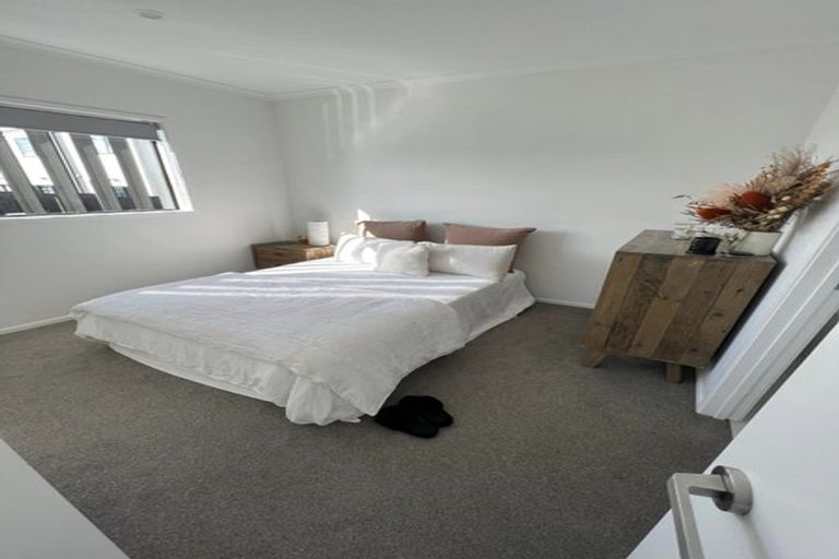 Photo of property in 3/1 Scott Road, Hobsonville, Auckland, 0616