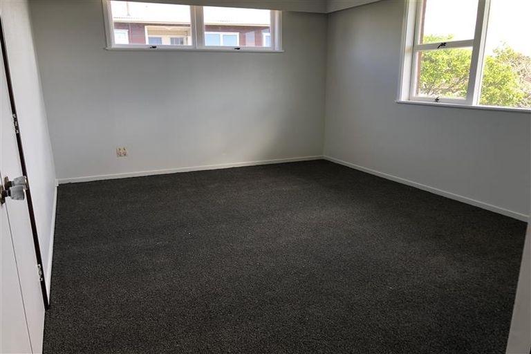 Photo of property in 108 Te Atatu Road, Te Atatu South, Auckland, 0610