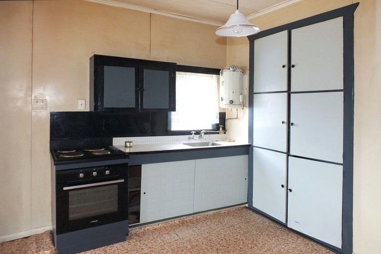 Photo of property in 46 Signal Street, Foxton Beach, Foxton, 4815