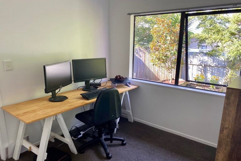 Photo of property in 4b Kimber Grove, Papamoa Beach, Papamoa, 3118