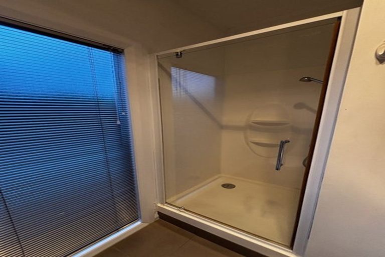 Photo of property in 8 Bell Street, Welbourn, New Plymouth, 4310