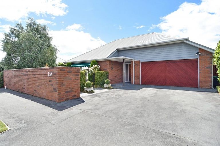 Photo of property in 158 Avonhead Road, Avonhead, Christchurch, 8042