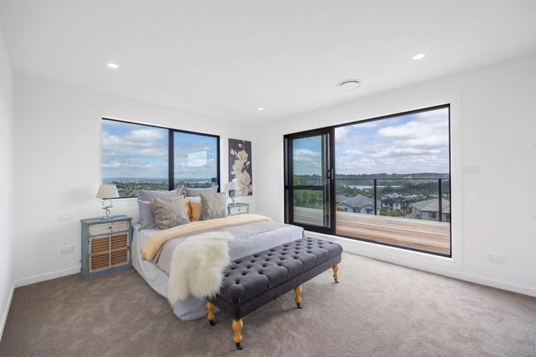 Photo of property in 5 Anehu Place, Greenhithe, Auckland, 0632