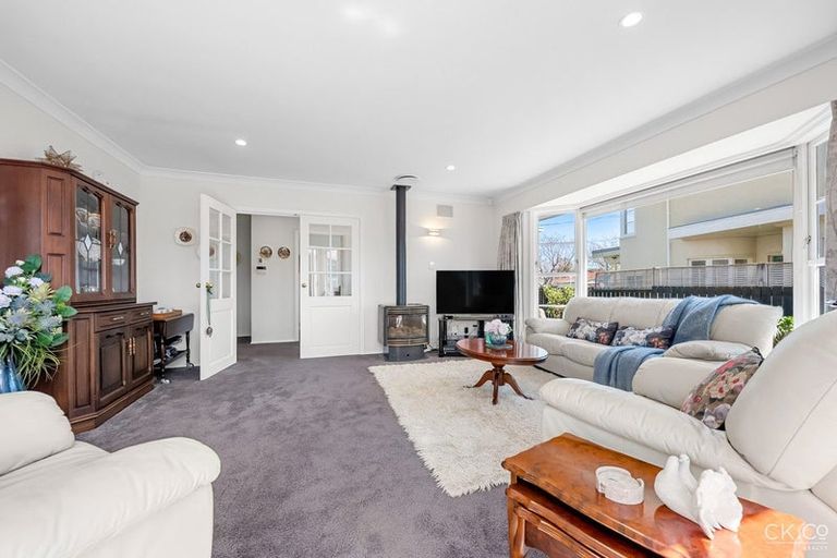 Photo of property in 9 Derwent Lee Grove, Epuni, Lower Hutt, 5011
