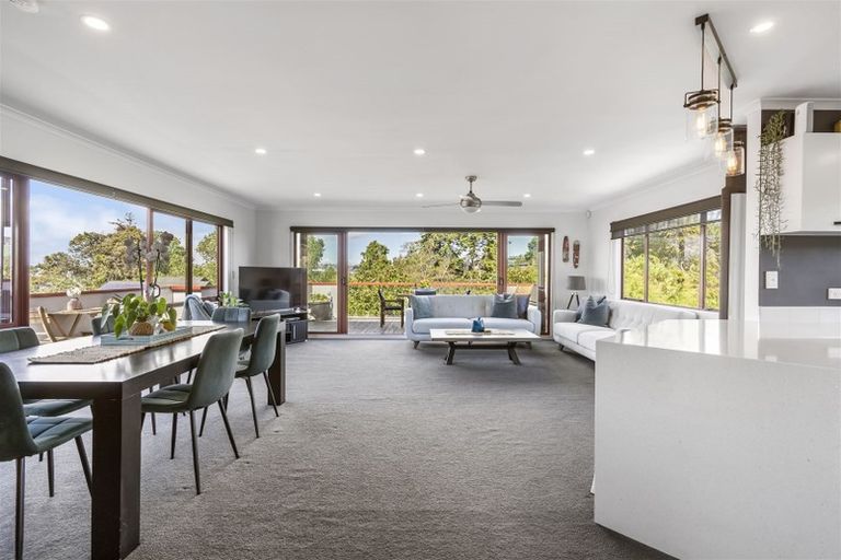 Photo of property in 43 Cockle Bay Road, Cockle Bay, Auckland, 2014