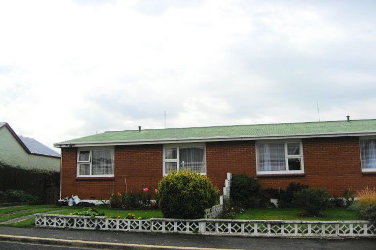 Photo of property in 32 Eastbourne Street, Caversham, Dunedin, 9012